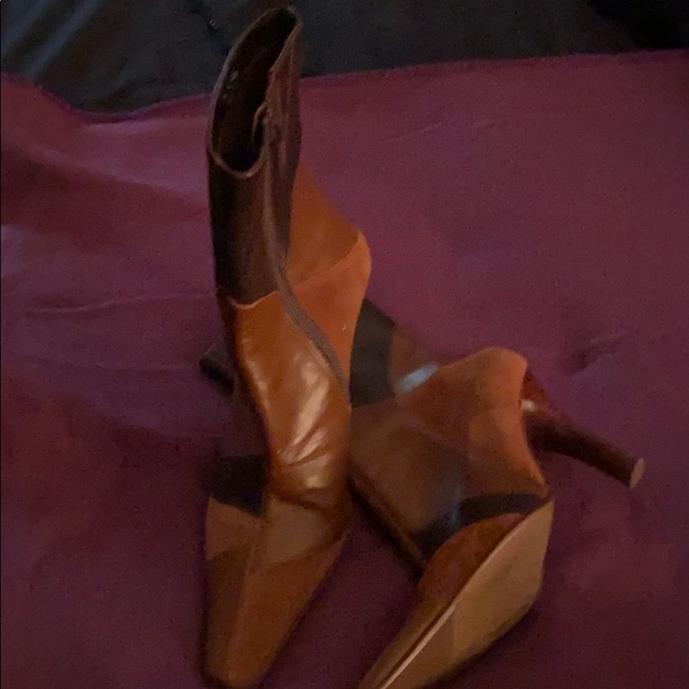Suede and leather booties only worn Once.